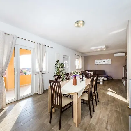 Verunica Apartman