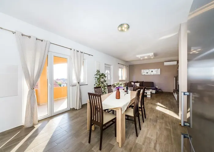 Verunica Apartment